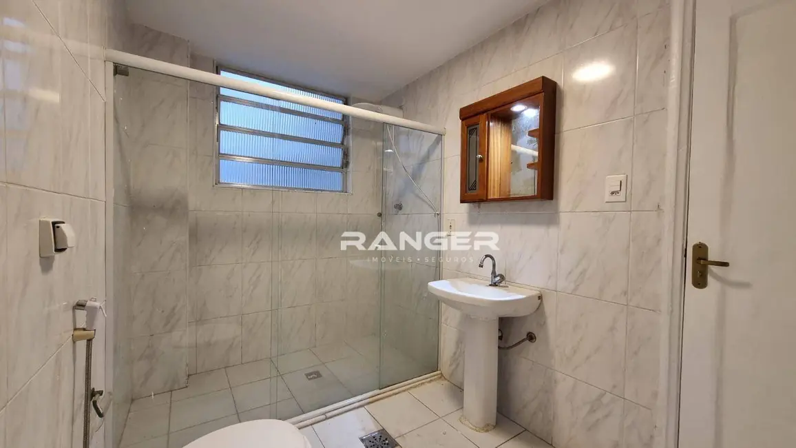 Apartamento com 2 quartos para alugar, 70m2 em Santos - SP - imagem 6 Foto 6 de Apartamento com 2 quartos para alugar, 70m2 em Santos - SP