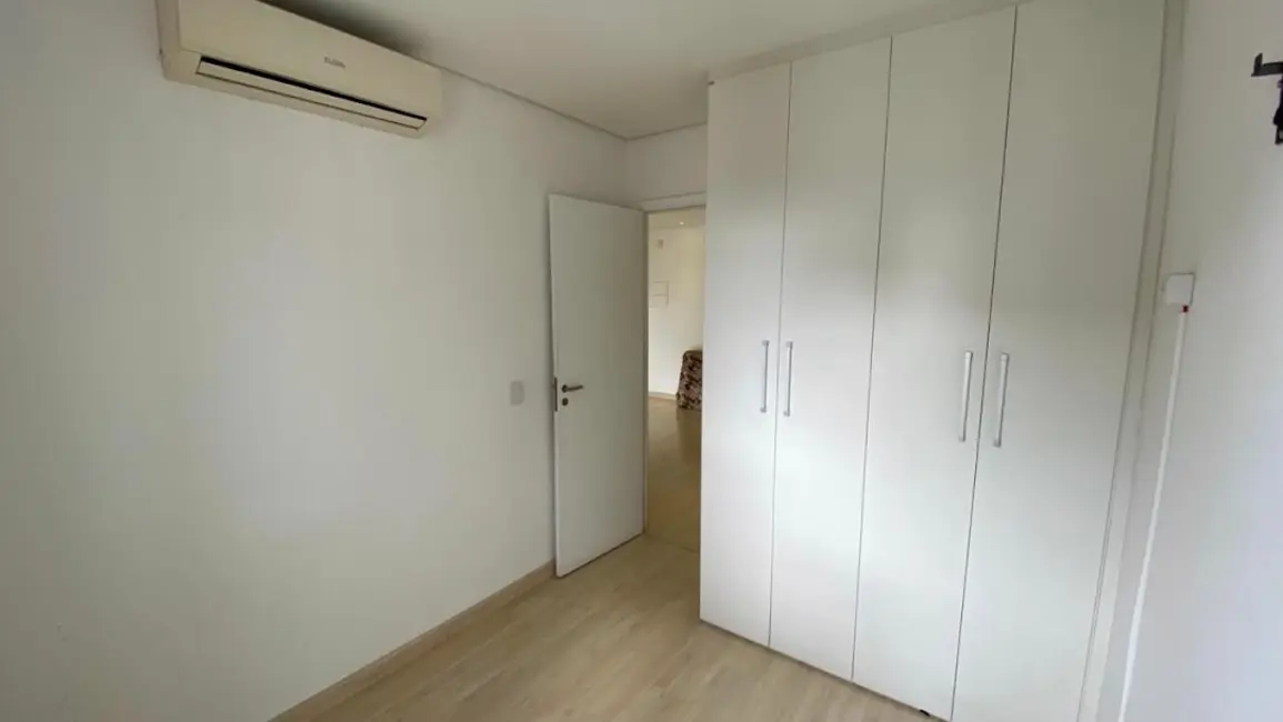 Apartamento com 2 quartos para alugar, 64m2 em Marapé, Santos - SP - imagem 8 Foto 8 de Apartamento com 2 quartos para alugar, 64m2 em Marapé, Santos - SP