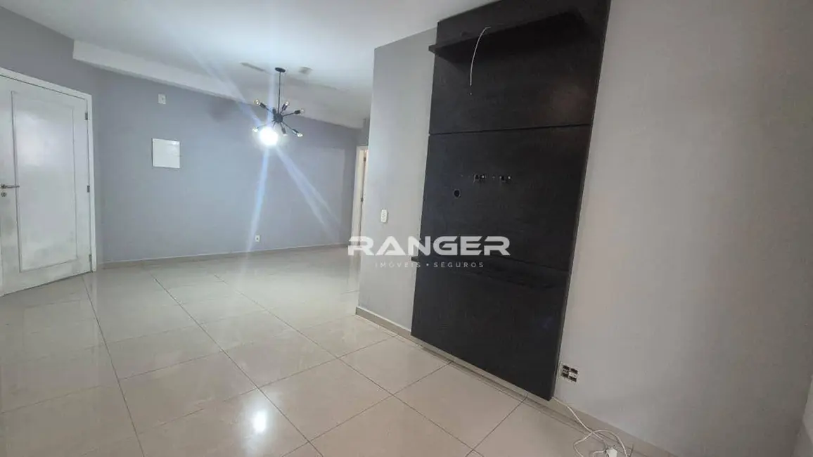 Apartamento com 3 quartos para alugar, 84m2 em Marapé, Santos - SP - imagem 7 Foto 7 de Apartamento com 3 quartos para alugar, 84m2 em Marapé, Santos - SP