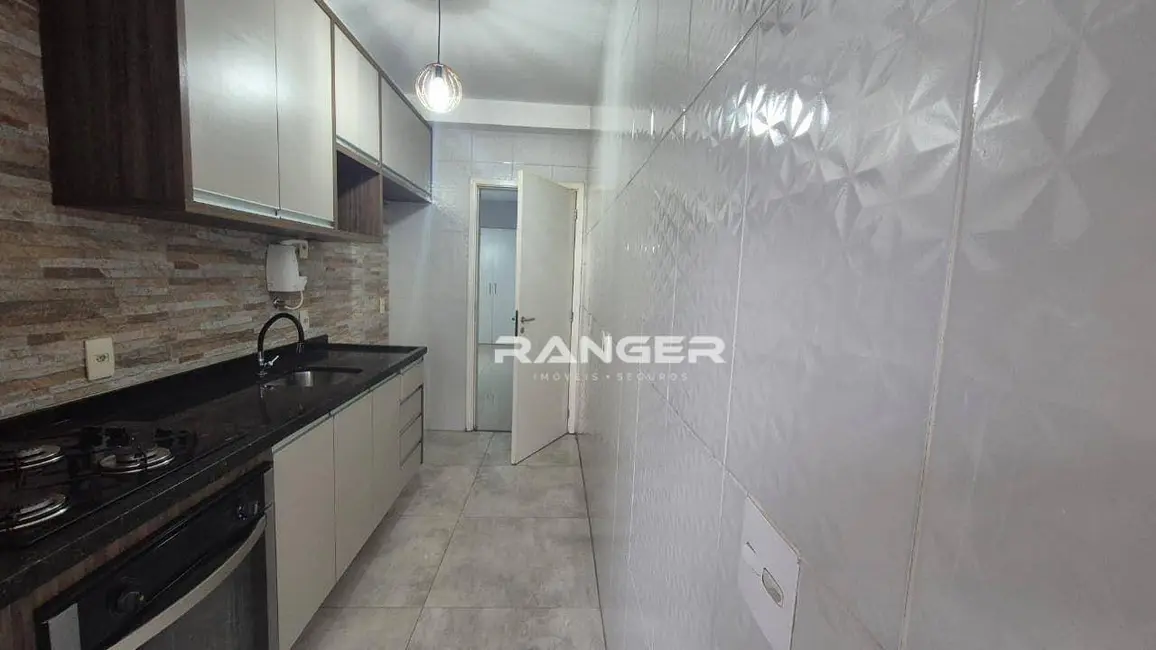 Apartamento com 3 quartos para alugar, 84m2 em Marapé, Santos - SP - imagem 9 Foto 9 de Apartamento com 3 quartos para alugar, 84m2 em Marapé, Santos - SP