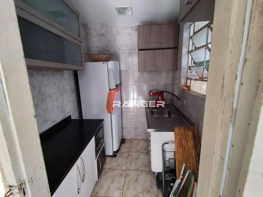 Foto 4 de Casa com 2 quartos à venda, 208m2 em Marapé, Santos - SP