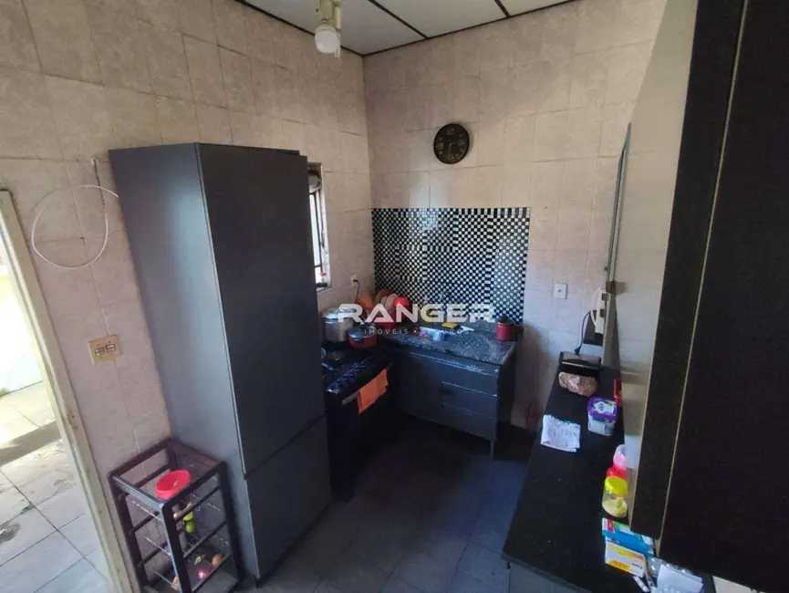 Foto 5 de Casa com 2 quartos à venda, 208m2 em Marapé, Santos - SP