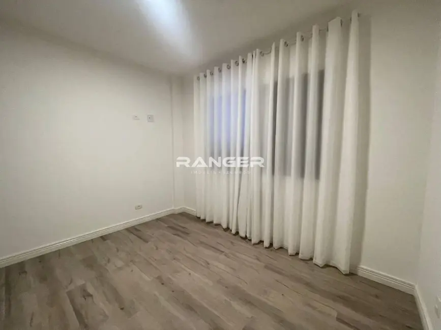 Apartamento com 1 quarto para alugar, 47m2 em Encruzilhada, Santos - SP - imagem 4 Foto 4 de Apartamento com 1 quarto para alugar, 47m2 em Encruzilhada, Santos - SP