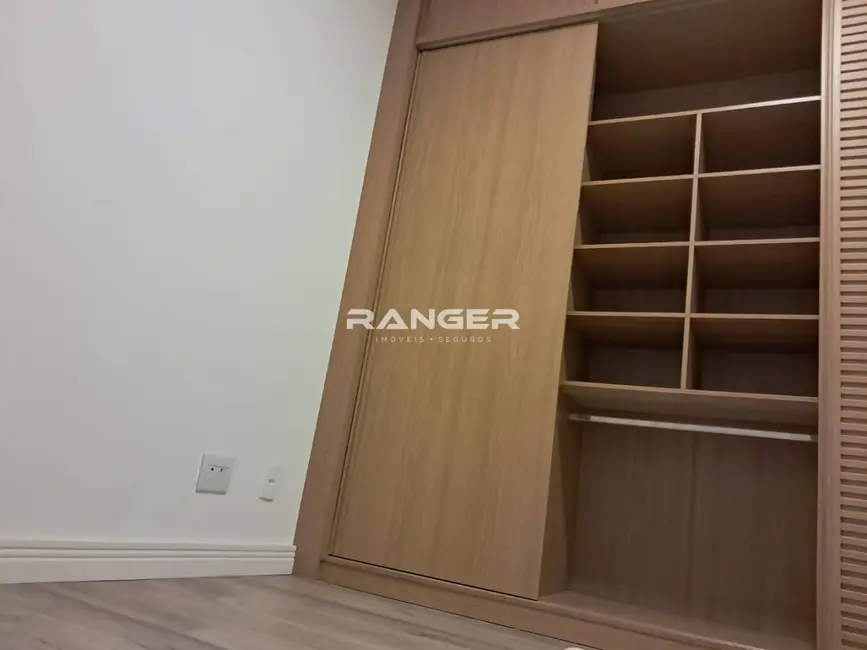 Apartamento com 1 quarto para alugar, 47m2 em Encruzilhada, Santos - SP - imagem 6 Foto 6 de Apartamento com 1 quarto para alugar, 47m2 em Encruzilhada, Santos - SP