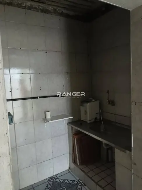 Loja para alugar, 81m2 em Gonzaga, Santos - SP - imagem 4 Foto 4 de Loja para alugar, 81m2 em Gonzaga, Santos - SP