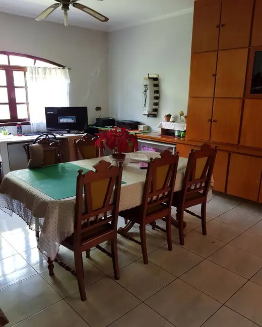 Foto 9 de Casa de Condomínio com 3 quartos para alugar, 354m2 em Cabreuva - SP