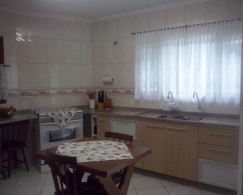 Casa com 3 quartos à venda, 204m2 em Itupeva - SP - imagem 4 Foto 4 de Casa com 3 quartos à venda, 204m2 em Itupeva - SP