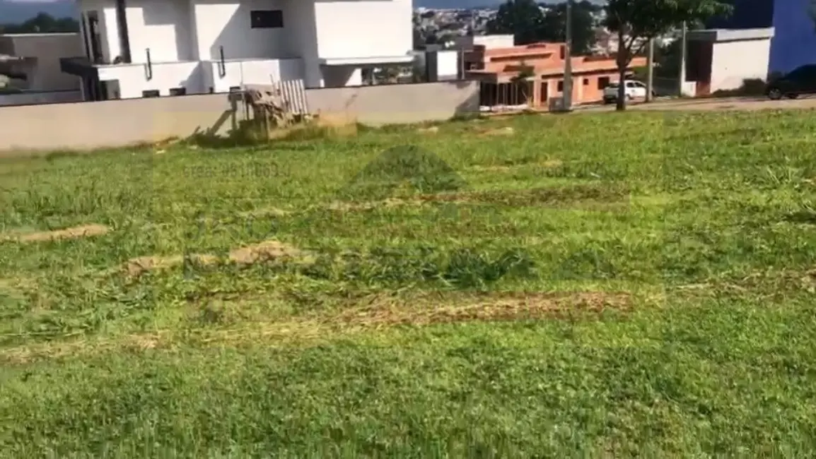 Foto 1 de Terreno / Lote à venda, 688m2 em Itupeva - SP