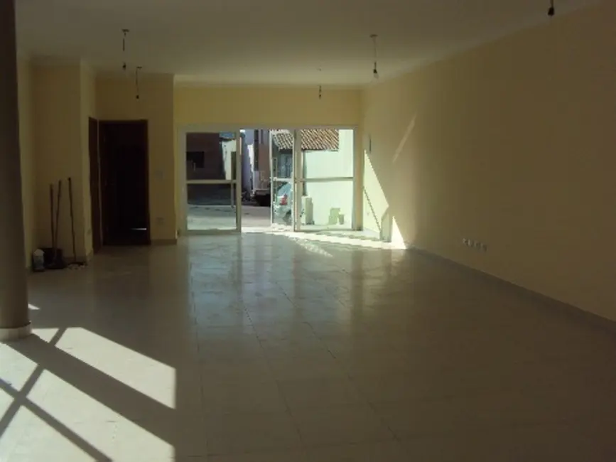 Sala Comercial à venda, 190m2 em Itupeva - SP - imagem 8 Foto 8 de Sala Comercial à venda, 190m2 em Itupeva - SP