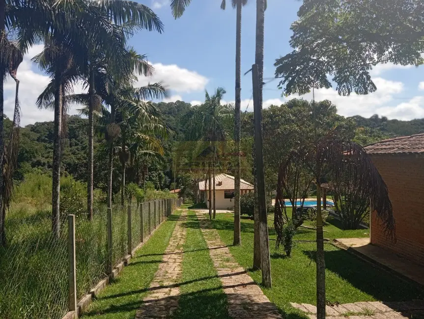 Foto 2 de Chácara com 4 quartos à venda e para alugar, 250m2 em Itupeva - SP