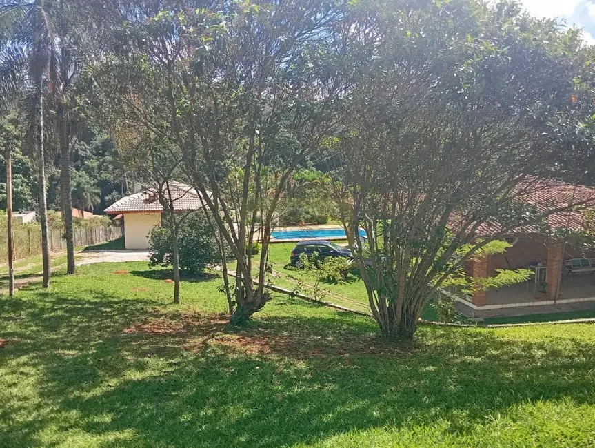 Chácara com 4 quartos à venda e para alugar, 250m2 em Itupeva - SP - imagem 4 Foto 4 de Chácara com 4 quartos à venda e para alugar, 250m2 em Itupeva - SP
