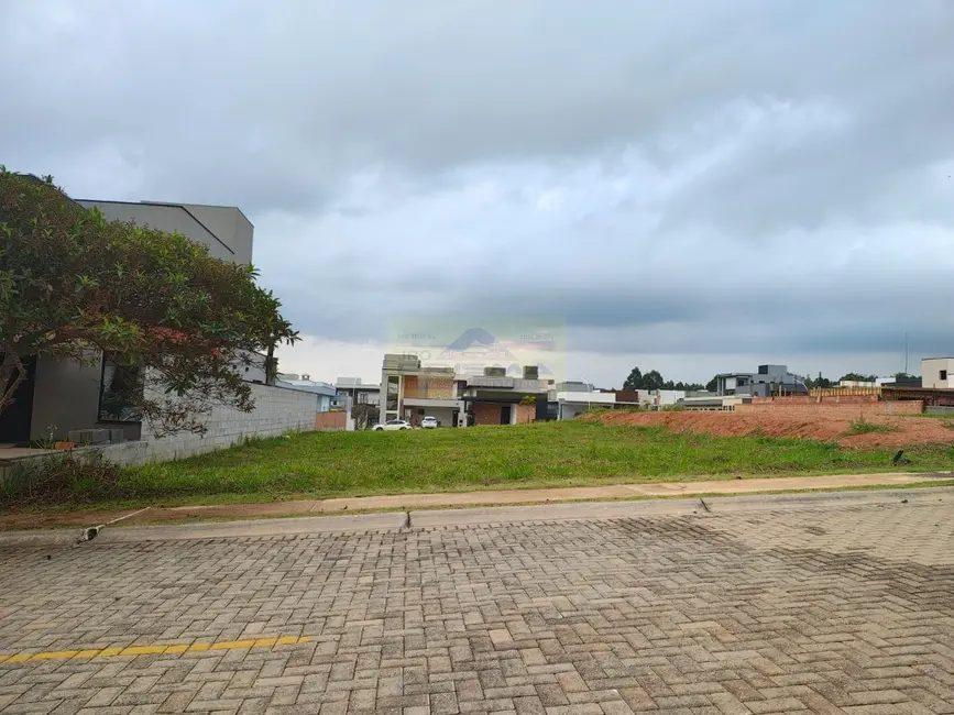 Foto 1 de Terreno / Lote à venda, 360m2 em Itupeva - SP