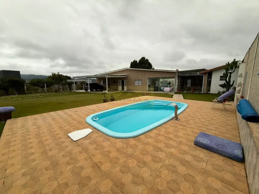 Chácara com 3 quartos à venda, 145m2 em Cabreuva - SP - imagem 2 Foto 2 de Chácara com 3 quartos à venda, 145m2 em Cabreuva - SP