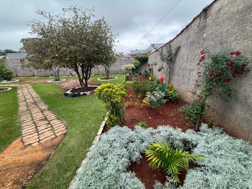 Chácara com 3 quartos à venda, 145m2 em Cabreuva - SP - imagem 6 Foto 6 de Chácara com 3 quartos à venda, 145m2 em Cabreuva - SP