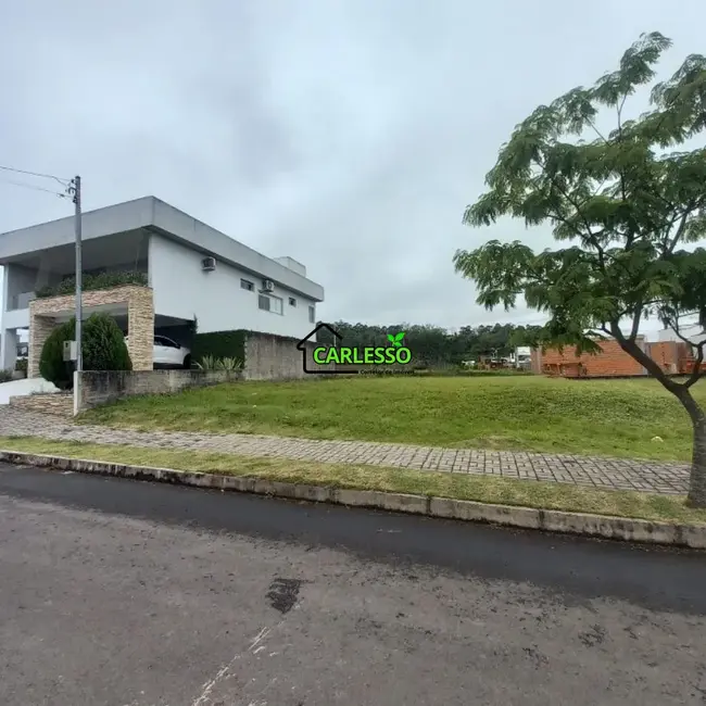 Foto 3 de Terreno / Lote à venda, 350m2 em Camobi, Santa Maria - RS