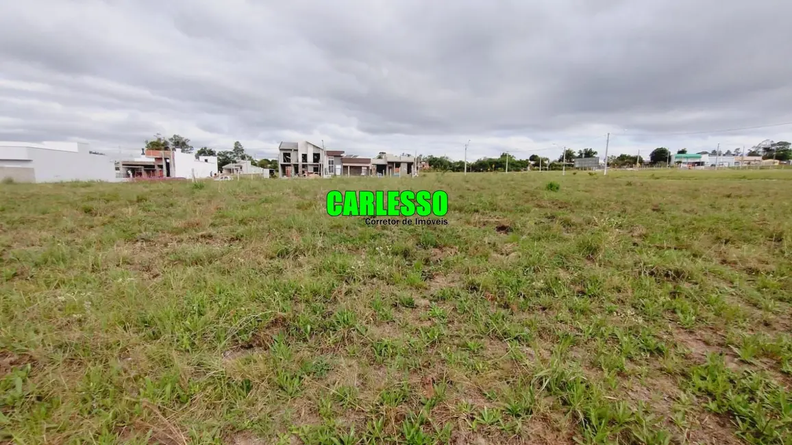 Foto 1 de Terreno / Lote à venda, 330m2 em Pinheiro Machado, Santa Maria - RS