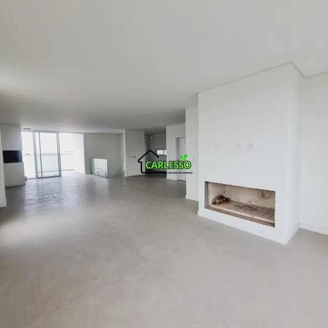 Casa com 3 quartos à venda, 300m2 em Tomazetti, Santa Maria - RS - imagem 5 Foto 5 de Casa com 3 quartos à venda, 300m2 em Tomazetti, Santa Maria - RS