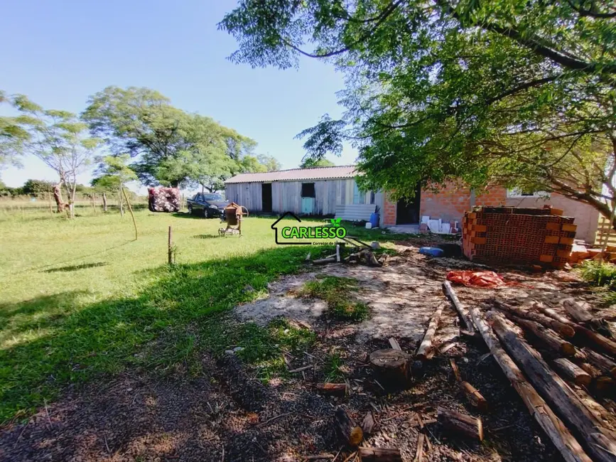 Foto 2 de Chácara com 2 quartos à venda, 60m2 em Santa Maria - RS