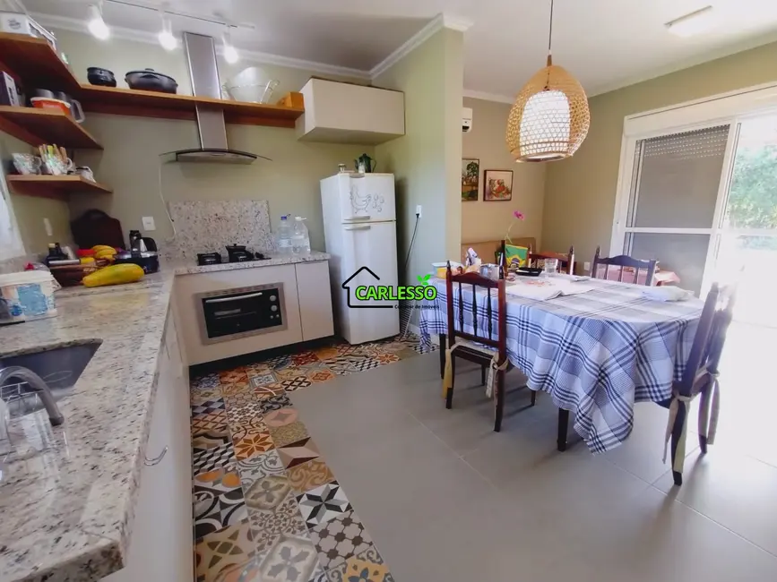 Foto 8 de Chácara com 2 quartos à venda, 70m2 em Dilermando De Aguiar - RS