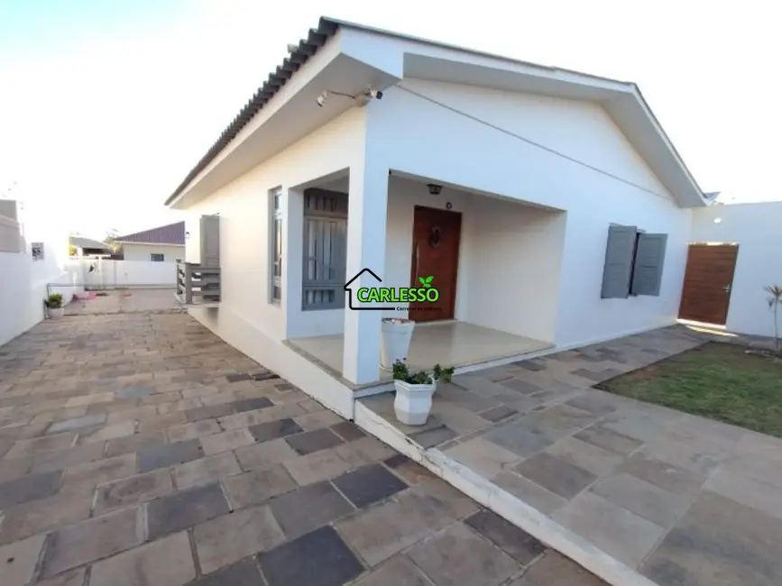 Casa com 3 quartos à venda, 330m2 em Centro, Julio De Castilhos - RS - imagem 1 Foto 1 de Casa com 3 quartos à venda, 330m2 em Centro, Julio De Castilhos - RS