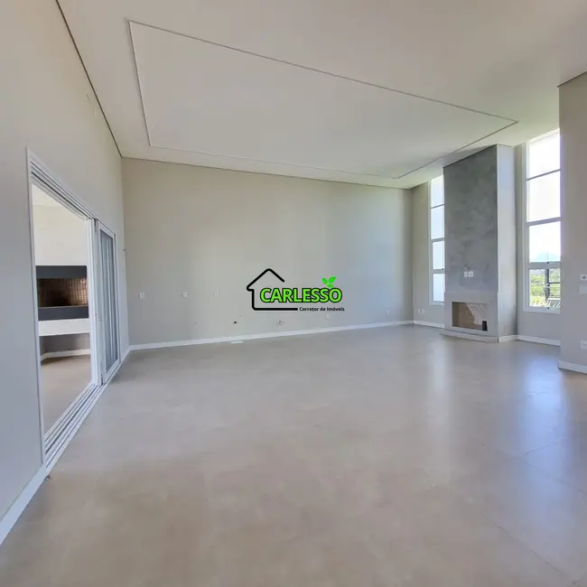 Casa com 3 quartos à venda, 203m2 em Camobi, Santa Maria - RS - imagem 4 Foto 4 de Casa com 3 quartos à venda, 203m2 em Camobi, Santa Maria - RS