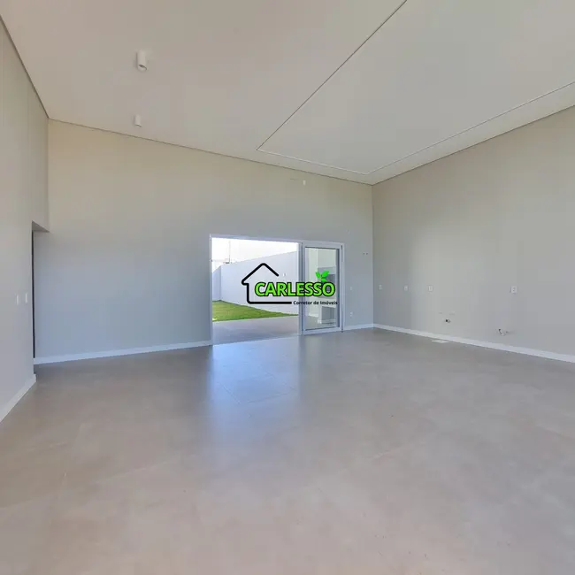 Casa com 3 quartos à venda, 203m2 em Camobi, Santa Maria - RS - imagem 3 Foto 3 de Casa com 3 quartos à venda, 203m2 em Camobi, Santa Maria - RS