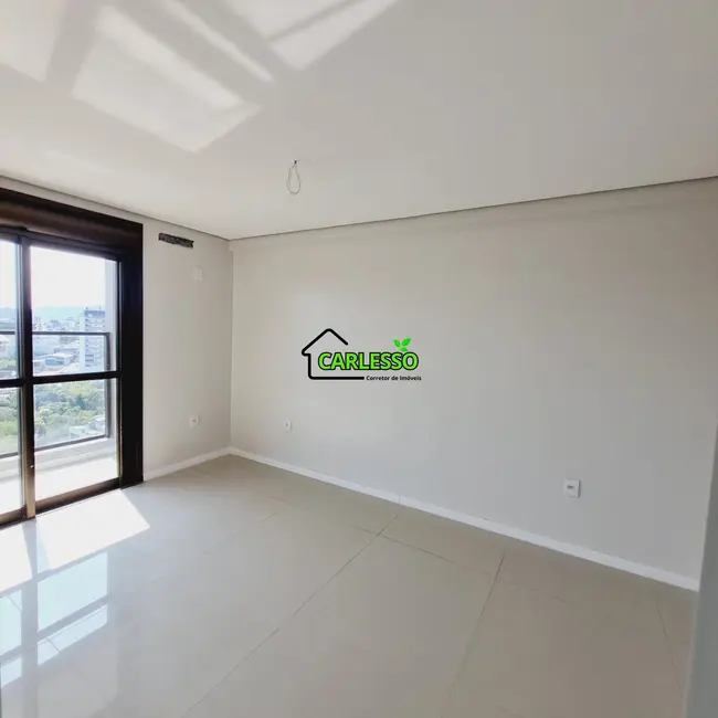Foto 8 de Apartamento com 3 quartos à venda, 350m2 em Nossa Senhora Medianeira, Santa Maria - RS