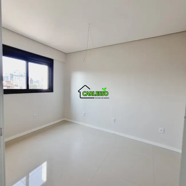 Foto 7 de Apartamento com 3 quartos à venda, 350m2 em Nossa Senhora Medianeira, Santa Maria - RS