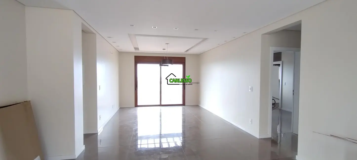 Casa com 2 quartos à venda, 233m2 em Tomazetti, Santa Maria - RS - imagem 5 Foto 5 de Casa com 2 quartos à venda, 233m2 em Tomazetti, Santa Maria - RS