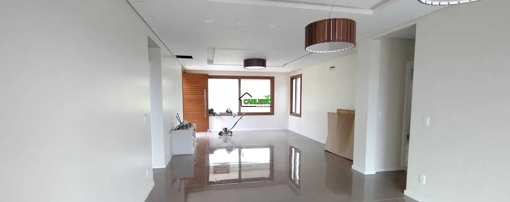 Casa com 2 quartos à venda, 233m2 em Tomazetti, Santa Maria - RS - imagem 6 Foto 6 de Casa com 2 quartos à venda, 233m2 em Tomazetti, Santa Maria - RS