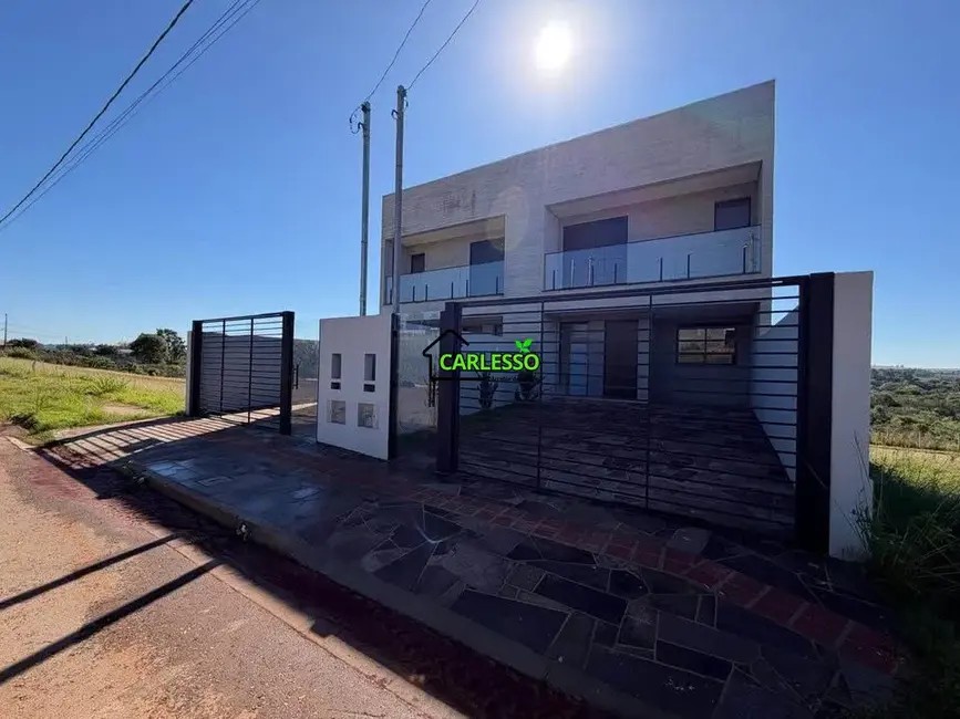 Casa com 3 quartos à venda, 149m2 em Passo Fundo - RS - imagem 1 Foto 1 de Casa com 3 quartos à venda, 149m2 em Passo Fundo - RS