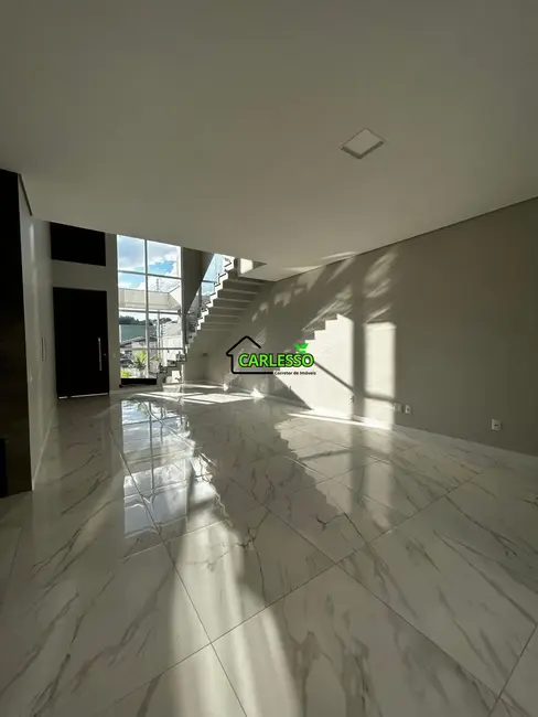 Foto 3 de Casa com 3 quartos à venda, 221m2 em Centro, Passo Fundo - RS