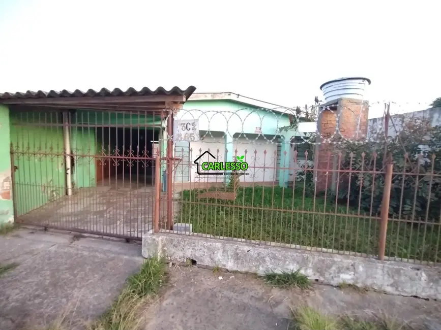 Casa com 4 quartos à venda, 99m2 em Tancredo Neves, Santa Maria - RS - imagem 2 Foto 2 de Casa com 4 quartos à venda, 99m2 em Tancredo Neves, Santa Maria - RS