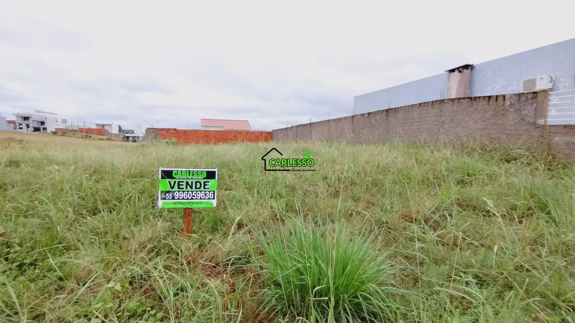 Foto 1 de Terreno / Lote à venda, 315m2 em Pinheiro Machado, Santa Maria - RS