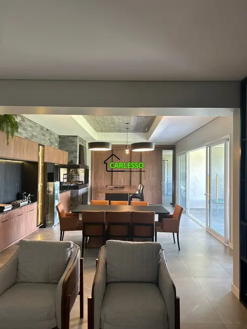 Foto 2 de Casa com 4 quartos à venda, 360m2 em São José, Santa Maria - RS