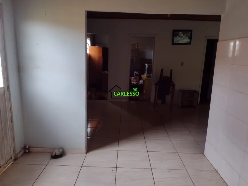 Chácara com 3 quartos à venda, 100m2 em Julio De Castilhos - RS - imagem 7 Foto 7 de Chácara com 3 quartos à venda, 100m2 em Julio De Castilhos - RS