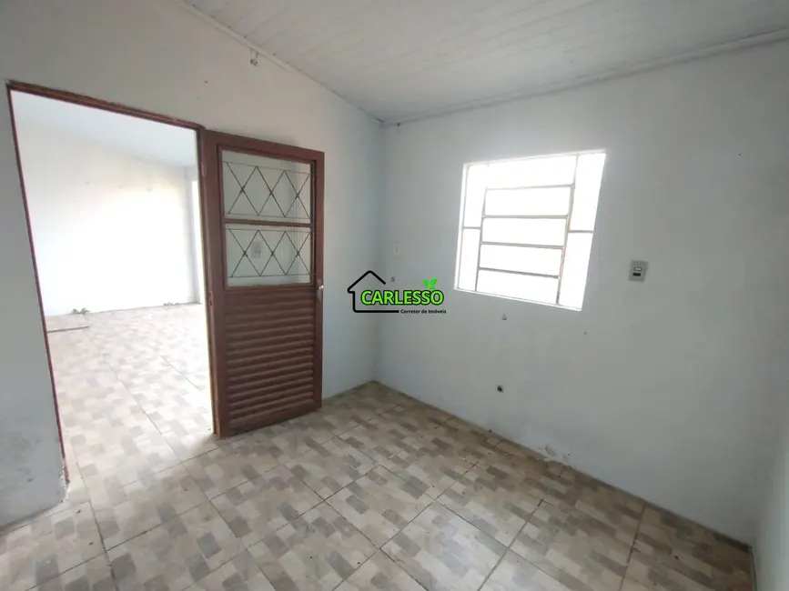 Casa com 2 quartos à venda, 127m2 em Tancredo Neves, Santa Maria - RS - imagem 6 Foto 6 de Casa com 2 quartos à venda, 127m2 em Tancredo Neves, Santa Maria - RS