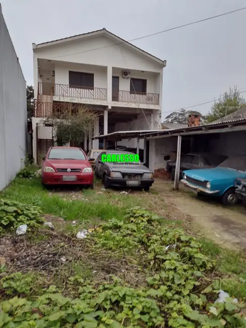 Foto 2 de Prédio Inteiro com 2 quartos à venda, 200m2 em Juscelino Kubitschek, Santa Maria - RS