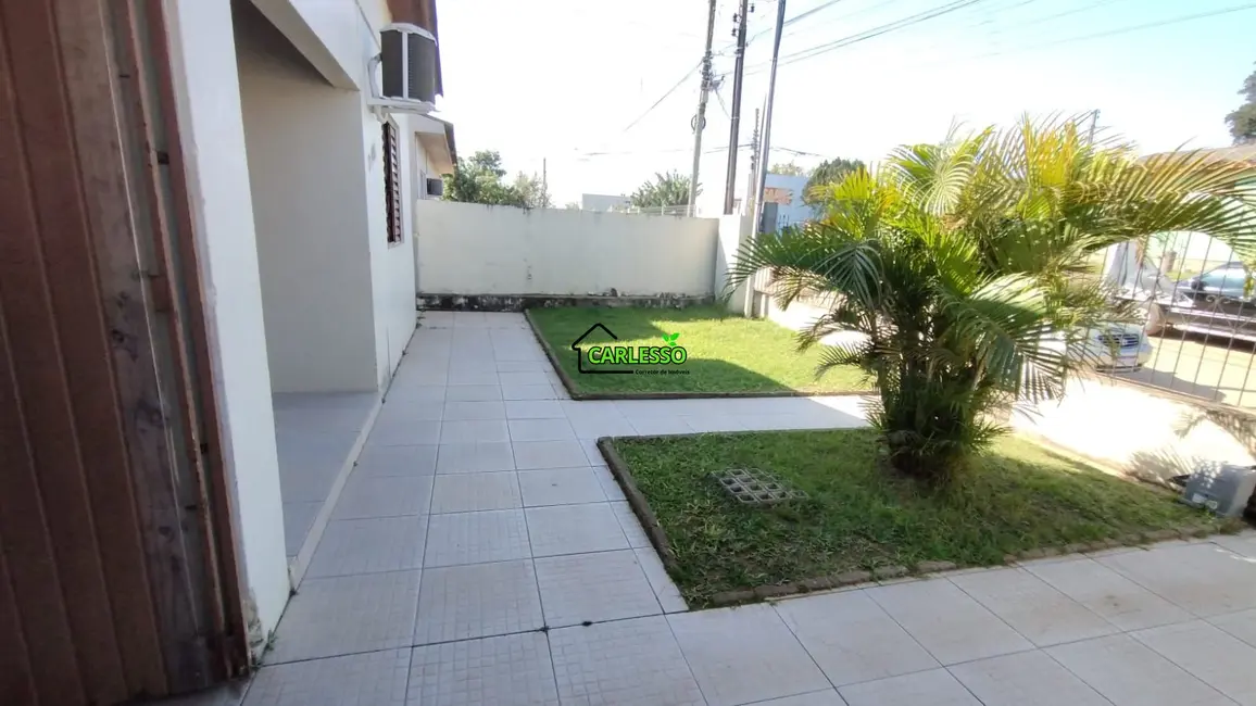 Casa com 3 quartos à venda, 108m2 em Pinheiro Machado, Santa Maria - RS - imagem 3 Foto 3 de Casa com 3 quartos à venda, 108m2 em Pinheiro Machado, Santa Maria - RS