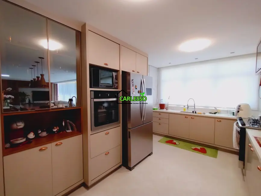 Foto 8 de Apartamento com 3 quartos à venda, 195m2 em Nossa Senhora Medianeira, Santa Maria - RS