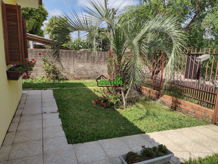 Casa com 2 quartos à venda, 92m2 em Pinheiro Machado, Santa Maria - RS - imagem 4 Foto 4 de Casa com 2 quartos à venda, 92m2 em Pinheiro Machado, Santa Maria - RS