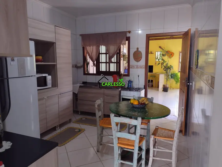 Casa com 2 quartos à venda, 92m2 em Pinheiro Machado, Santa Maria - RS - imagem 7 Foto 7 de Casa com 2 quartos à venda, 92m2 em Pinheiro Machado, Santa Maria - RS