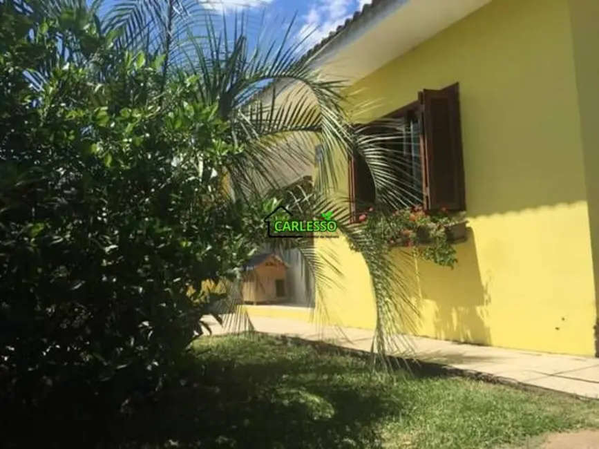 Casa com 2 quartos à venda, 92m2 em Pinheiro Machado, Santa Maria - RS - imagem 3 Foto 3 de Casa com 2 quartos à venda, 92m2 em Pinheiro Machado, Santa Maria - RS