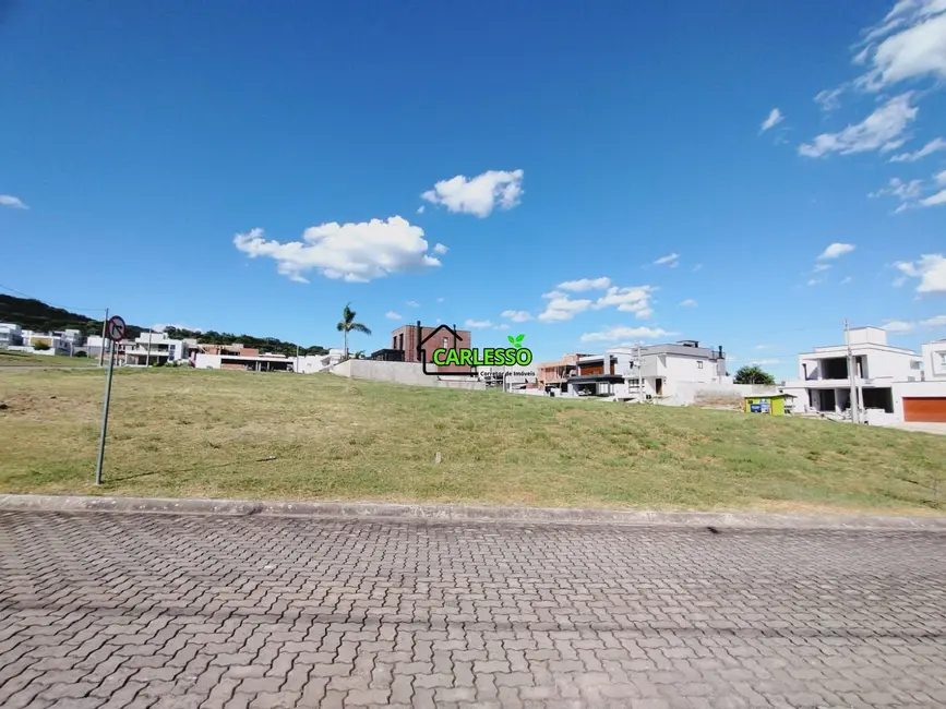 Foto 2 de Terreno / Lote à venda, 413m2 em Tomazetti, Santa Maria - RS