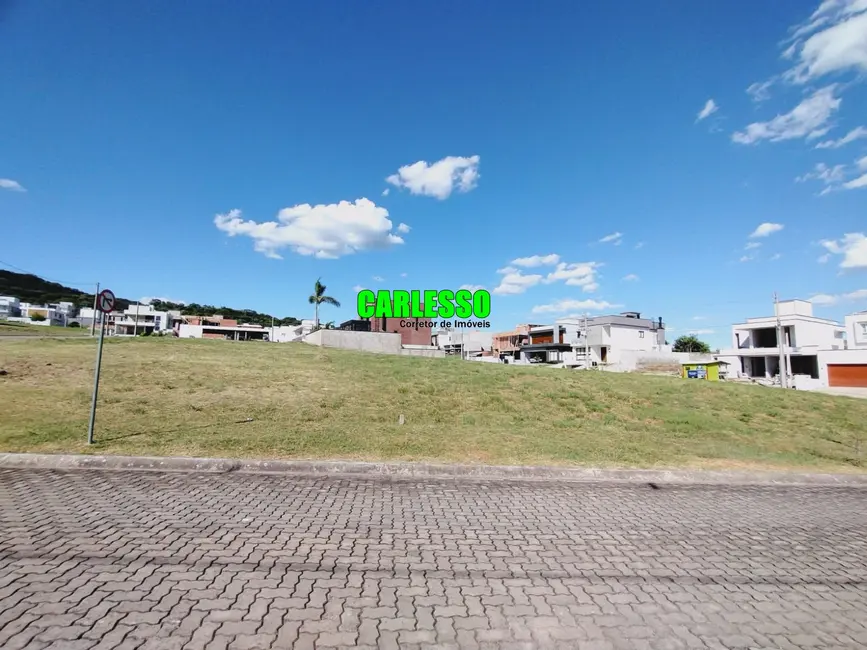 Foto 2 de Terreno / Lote à venda, 413m2 em Tomazetti, Santa Maria - RS