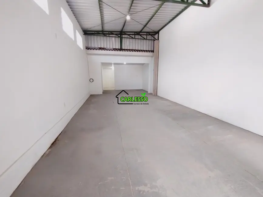 Armazém / Galpão com 1 quarto para alugar, 90m2 em Pinheiro Machado, Santa Maria - RS - imagem 4 Foto 4 de Armazém / Galpão com 1 quarto para alugar, 90m2 em Pinheiro Machado, Santa Maria - RS