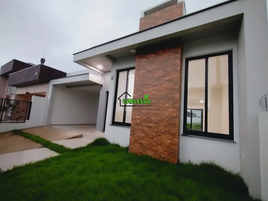 Foto 1 de Casa com 2 quartos à venda, 85m2 em Pinheiro Machado, Santa Maria - RS