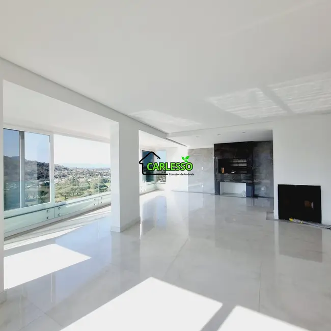 Foto 8 de Apartamento com 3 quartos à venda, 227m2 em Km 3, Santa Maria - RS