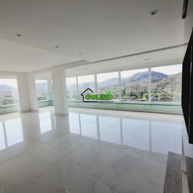 Foto 6 de Apartamento com 3 quartos à venda, 227m2 em Km 3, Santa Maria - RS