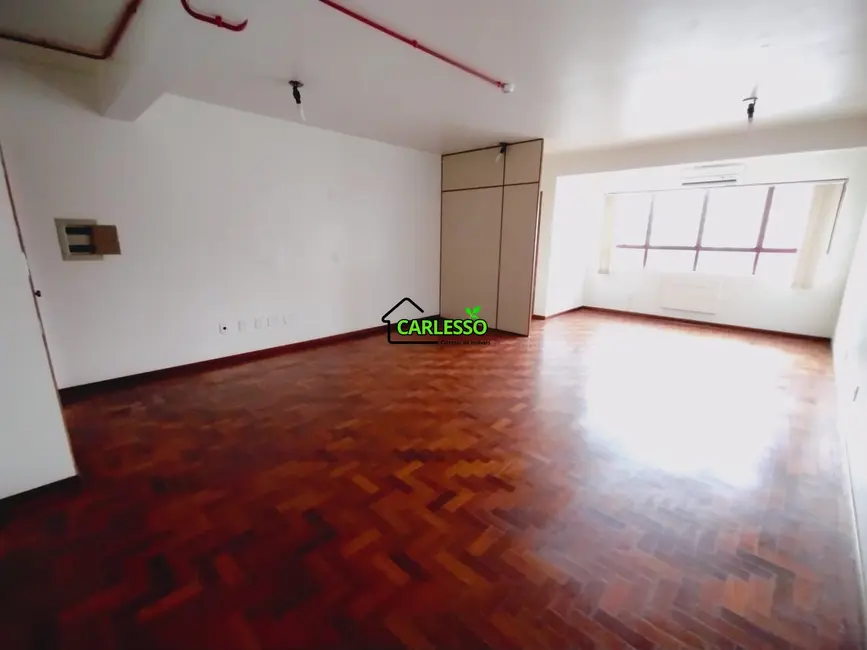 Sala Comercial com 1 quarto para alugar, 39m2 em Centro, Santa Maria - RS - imagem 7 Foto 7 de Sala Comercial com 1 quarto para alugar, 39m2 em Centro, Santa Maria - RS